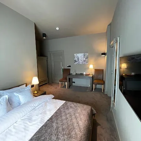 Lägenhetshotell Bohema 4*